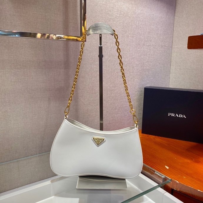 Prada_Vintage_Handbags1B